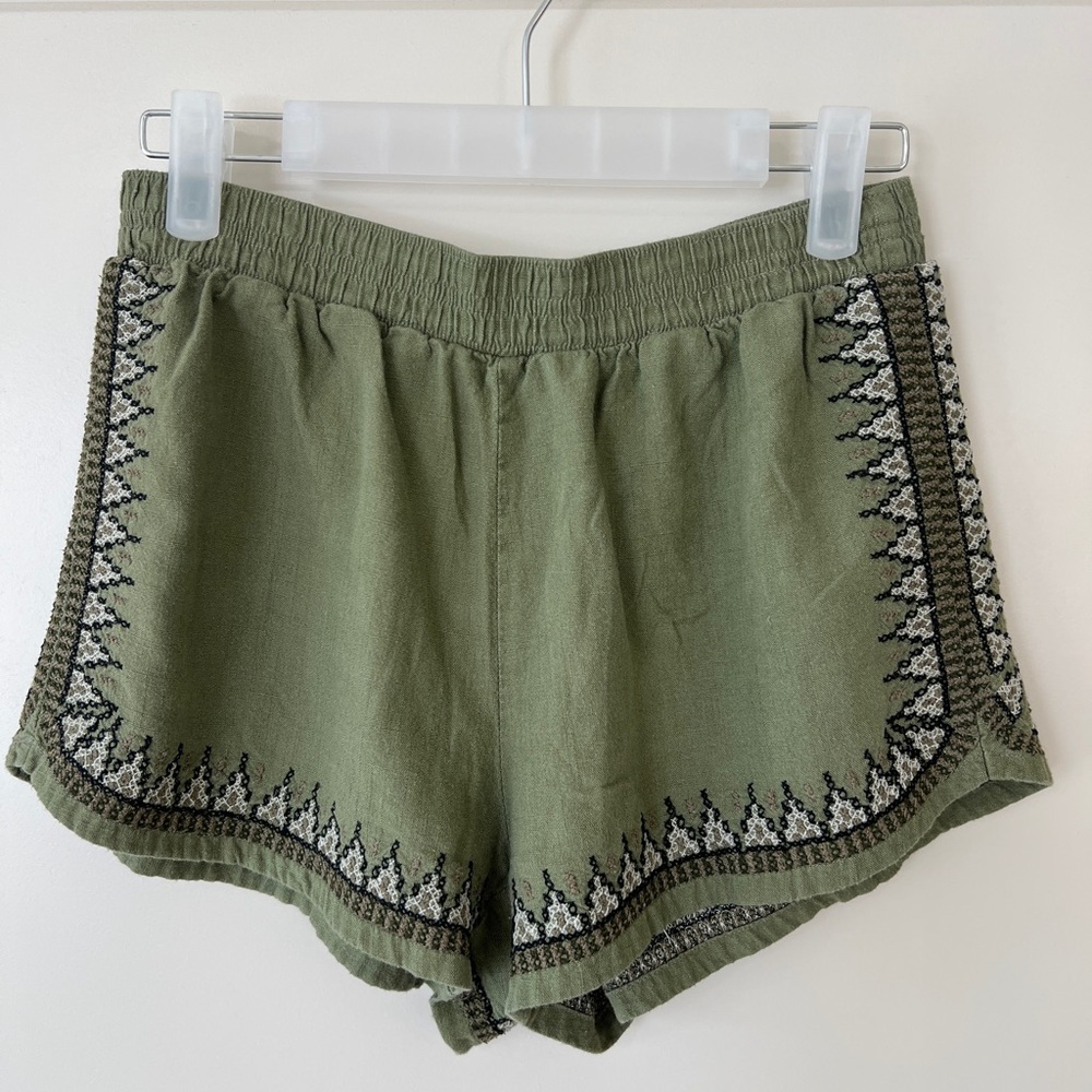Abercrombie & Fitch Olive Embroidered Shorts